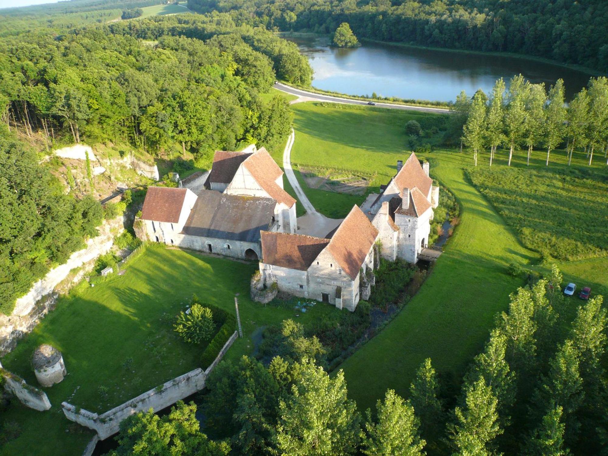 Chateau-Monastere De La Corroirie Montrésor Exterior photo